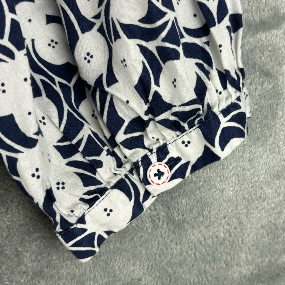 Anthropologie Postmark Top Womens 12 Blue White Floral V-Neck - Picture 15 of 16